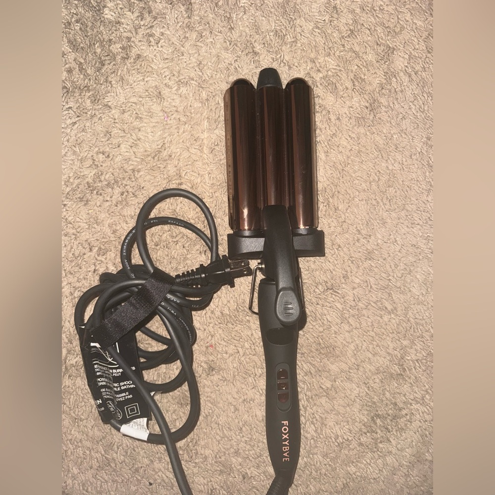 LIMITED EDITION SOLD OUT RELEASE, FOXYBAE ROSEGOLD WAVER!